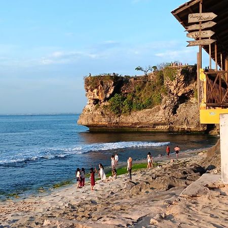 Simple Homestay Balangan Пекату Экстерьер фото